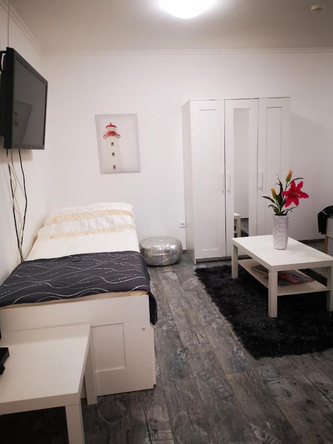 شقة Luxury Basement In The Surrounding Of Budapest Mogyoród المظهر الخارجي الصورة