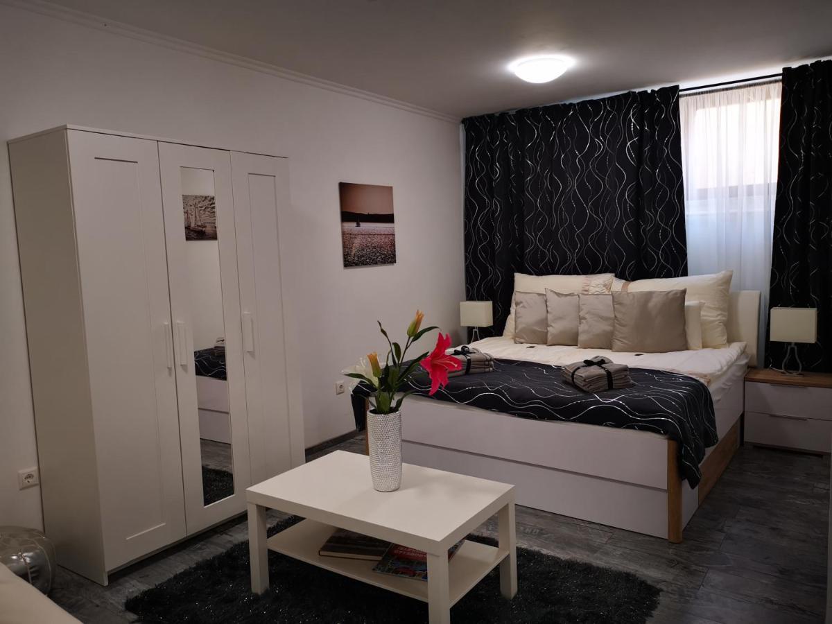 شقة Luxury Basement In The Surrounding Of Budapest Mogyoród المظهر الخارجي الصورة