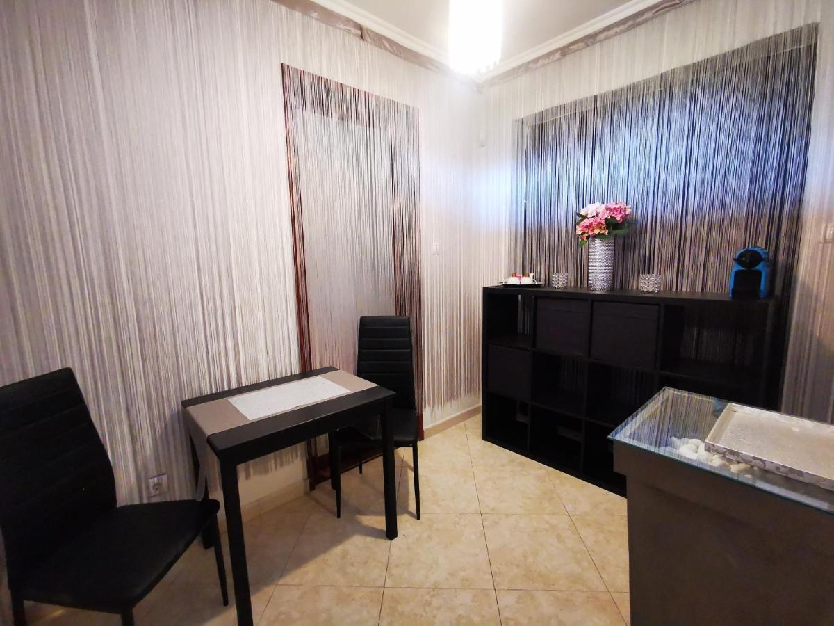 شقة Luxury Basement In The Surrounding Of Budapest Mogyoród المظهر الخارجي الصورة